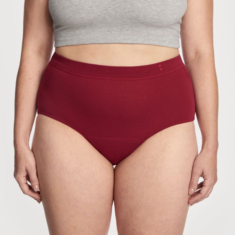 front view of everyday comfort hiwaist in red