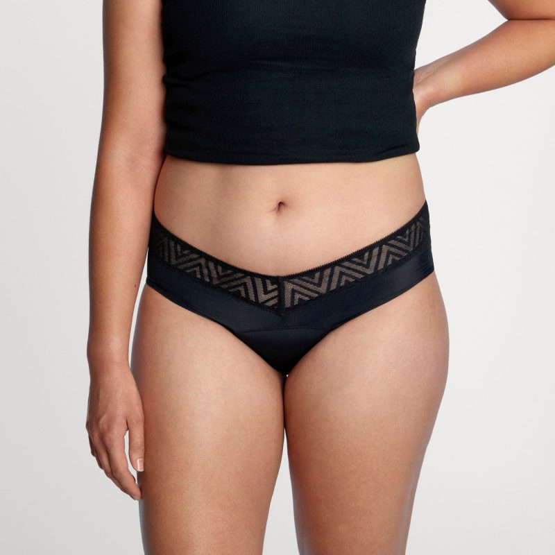 front view of comfort stretch hiphugger in black::no dig waistband design